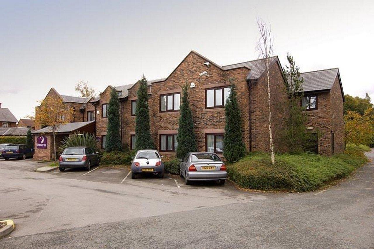 Premier Inn Warrington South Exterior foto
